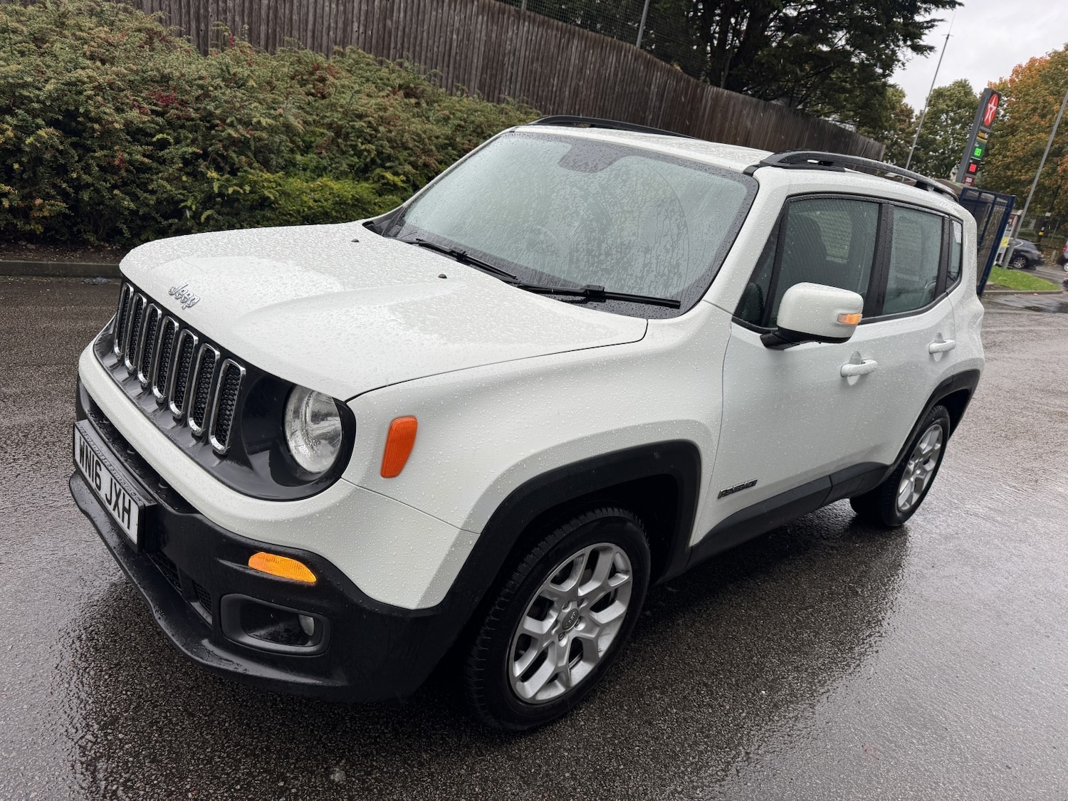 Used Jeep Renegade 2016 for sale - 76769460: Photo 2