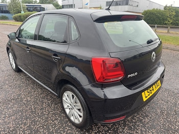 Used Volkswagen Polo 2015 for sale - 78775773: Photo