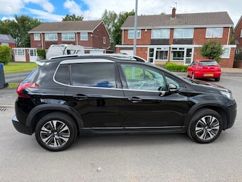 Used Peugeot 2008 2018 for sale - 78938209: Photo