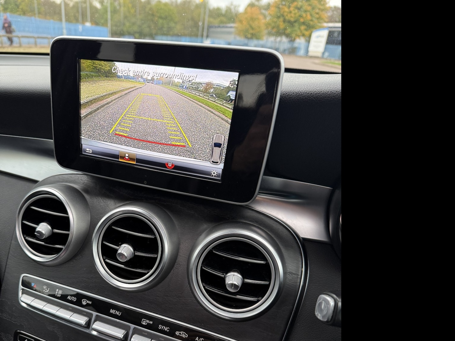 Used Mercedes-Benz GLC 2016 for sale - 76313947: Photo 22