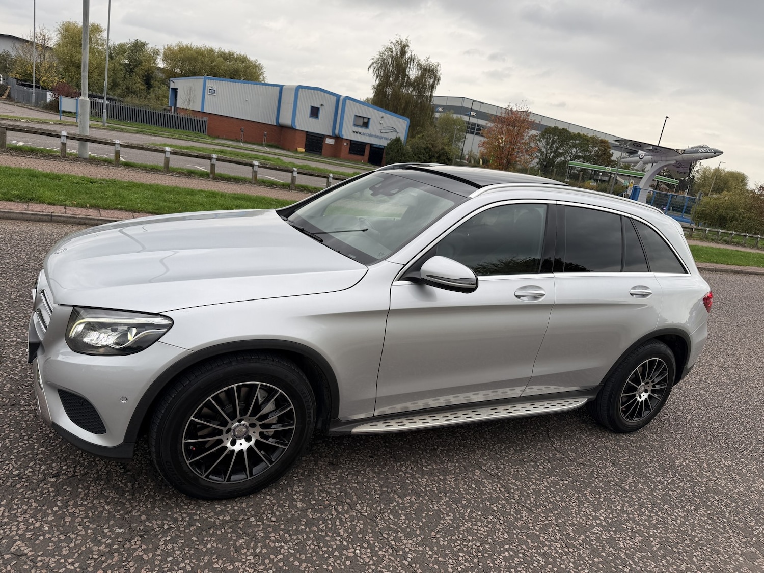 Used Mercedes-Benz GLC 2016 for sale - 76313947: Photo 3