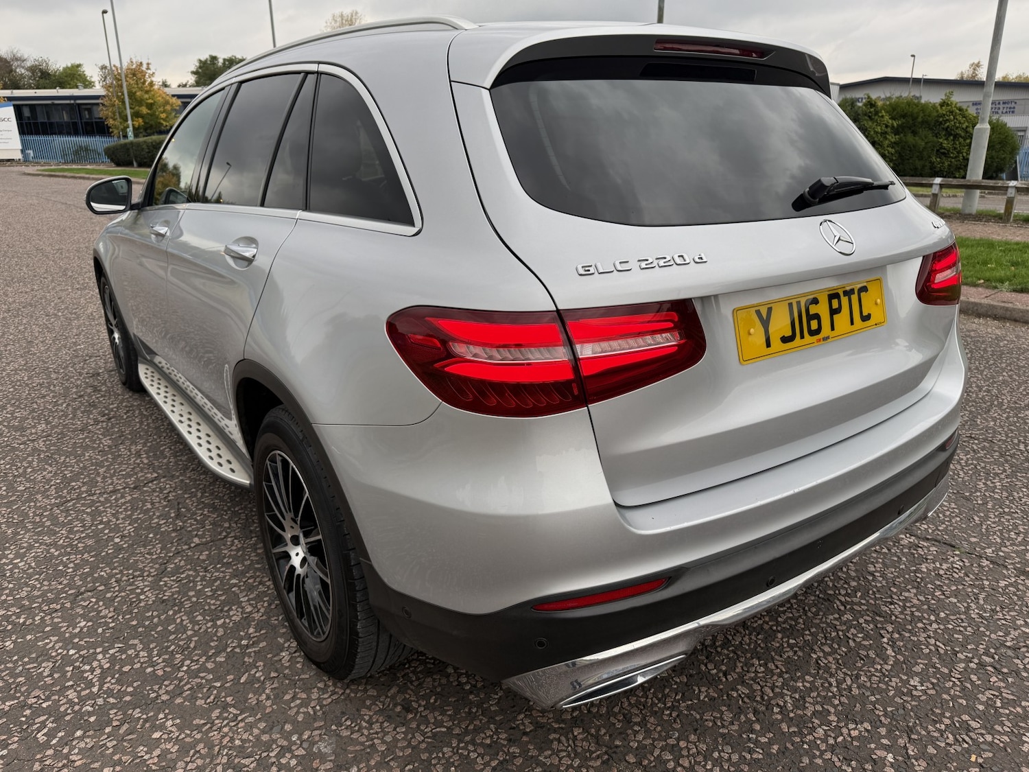 Used Mercedes-Benz GLC 2016 for sale - 76313947: Photo 5