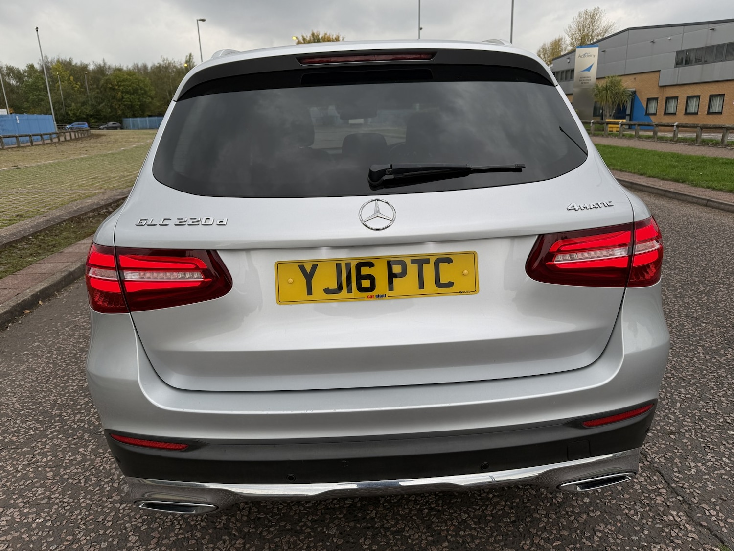 Used Mercedes-Benz GLC 2016 for sale - 76313947: Photo 6