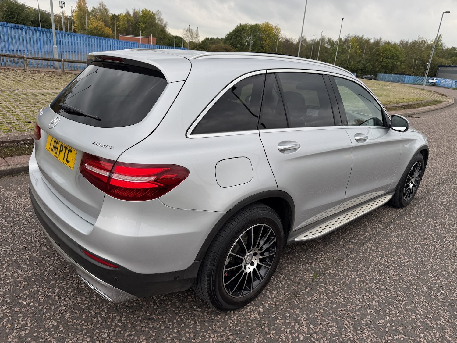 Used Mercedes-Benz GLC 2016 for sale - 76313947: Photo 7