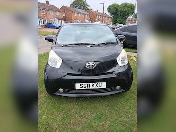 Used Toyota IQ 2011 for sale - 75581482: Photo