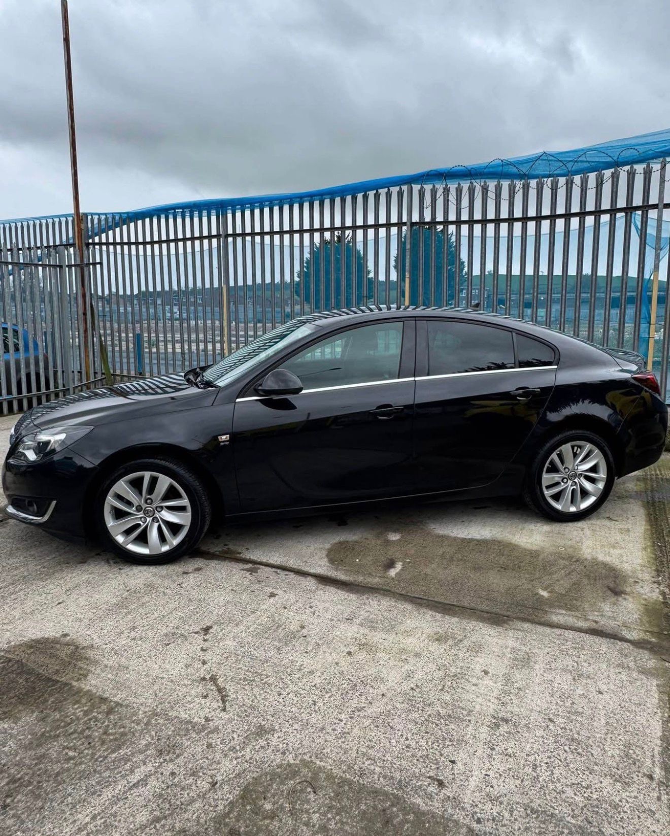 Used Vauxhall Insignia 2016 for sale - 78202161: Photo 2
