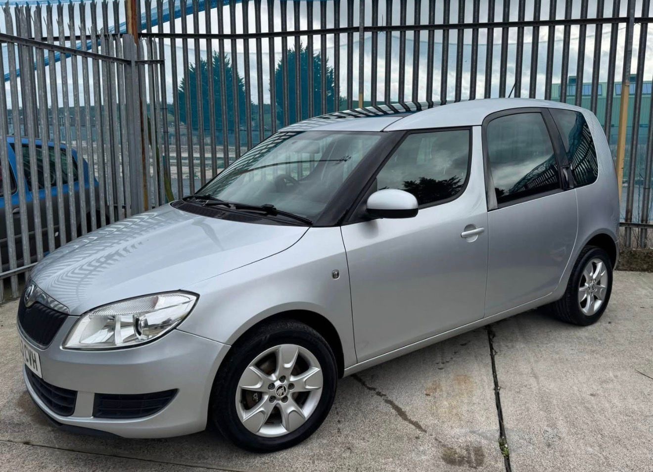 Used Skoda Roomster 2013 for sale - 78202257: Photo 2