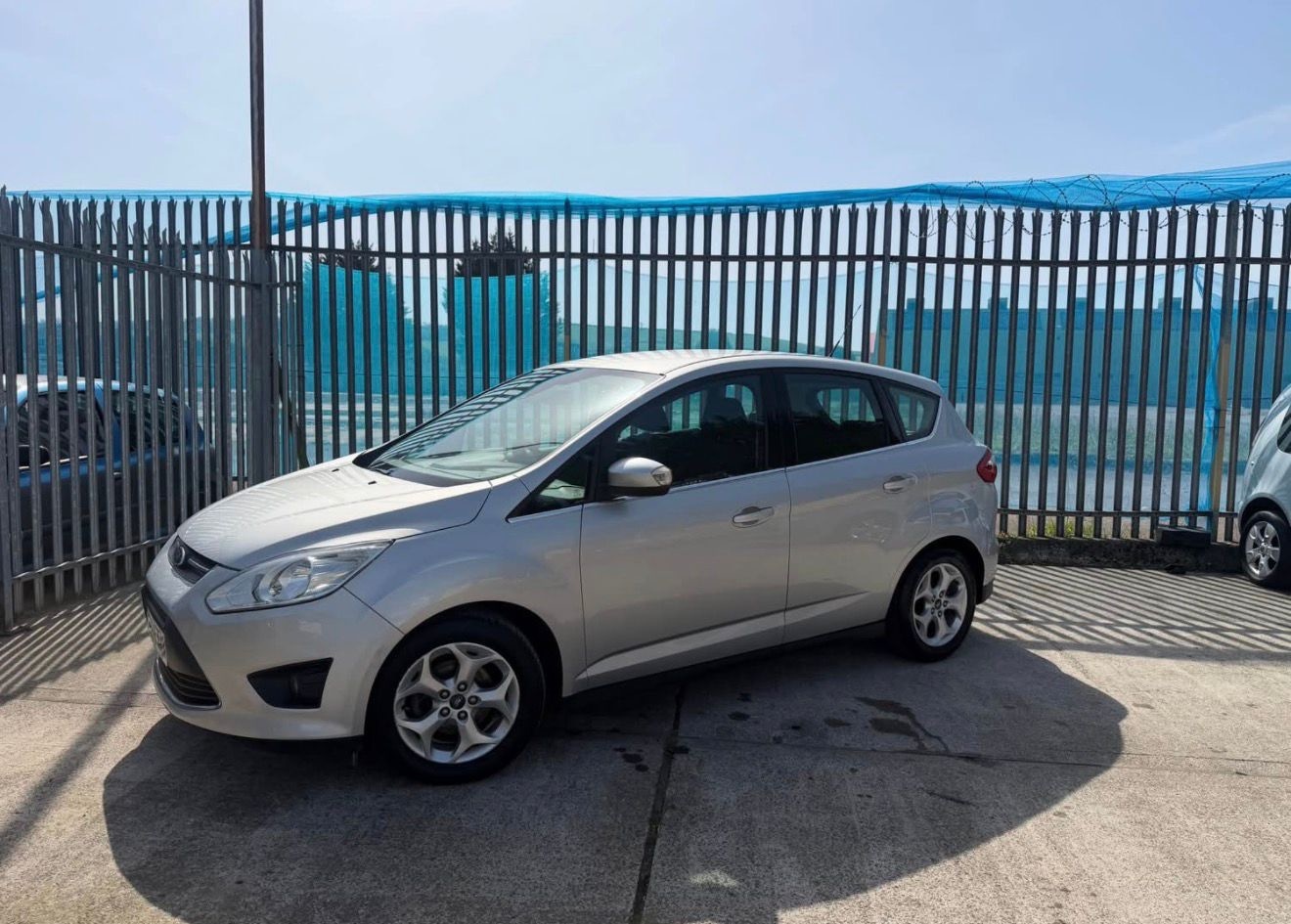 Used Ford C-Max 2015 for sale - 78201625: Photo 2