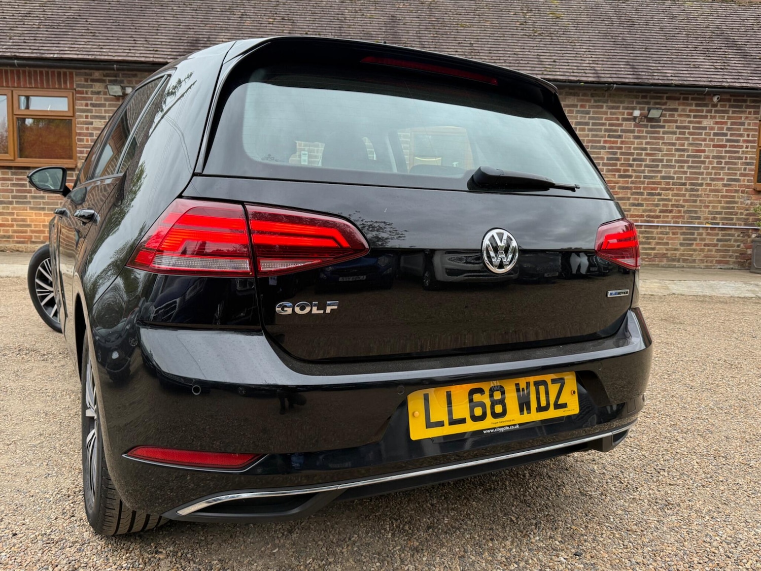 Used Volkswagen Golf 2018 for sale - 76214206: Photo 3