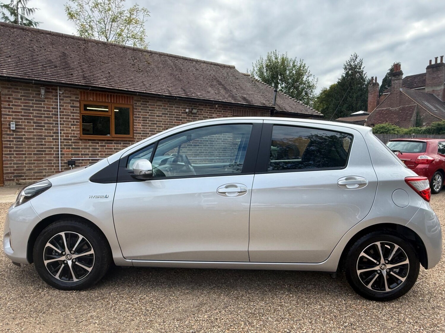Used Toyota Yaris 2019 for sale - 76041946: Photo 3