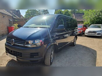 Used Volkswagen Transporter Shuttle 2019 for sale - 79359235: Photo