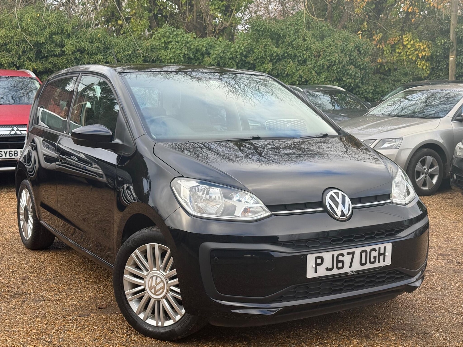 Used Volkswagen up! 2017 for sale - 76887318: Photo 1
