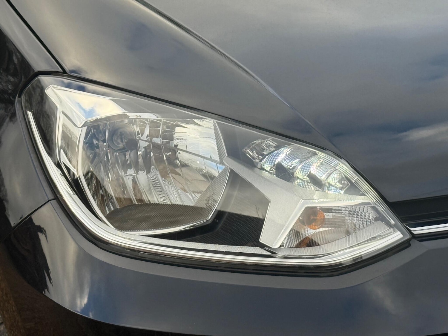 Used Volkswagen up! 2017 for sale - 76887318: Photo 6