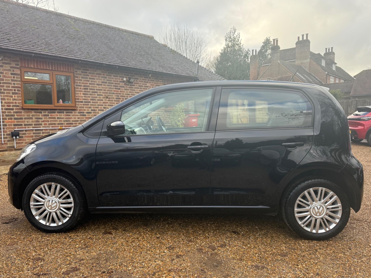 Used Volkswagen up! 2017 for sale - 76887318: Photo 7