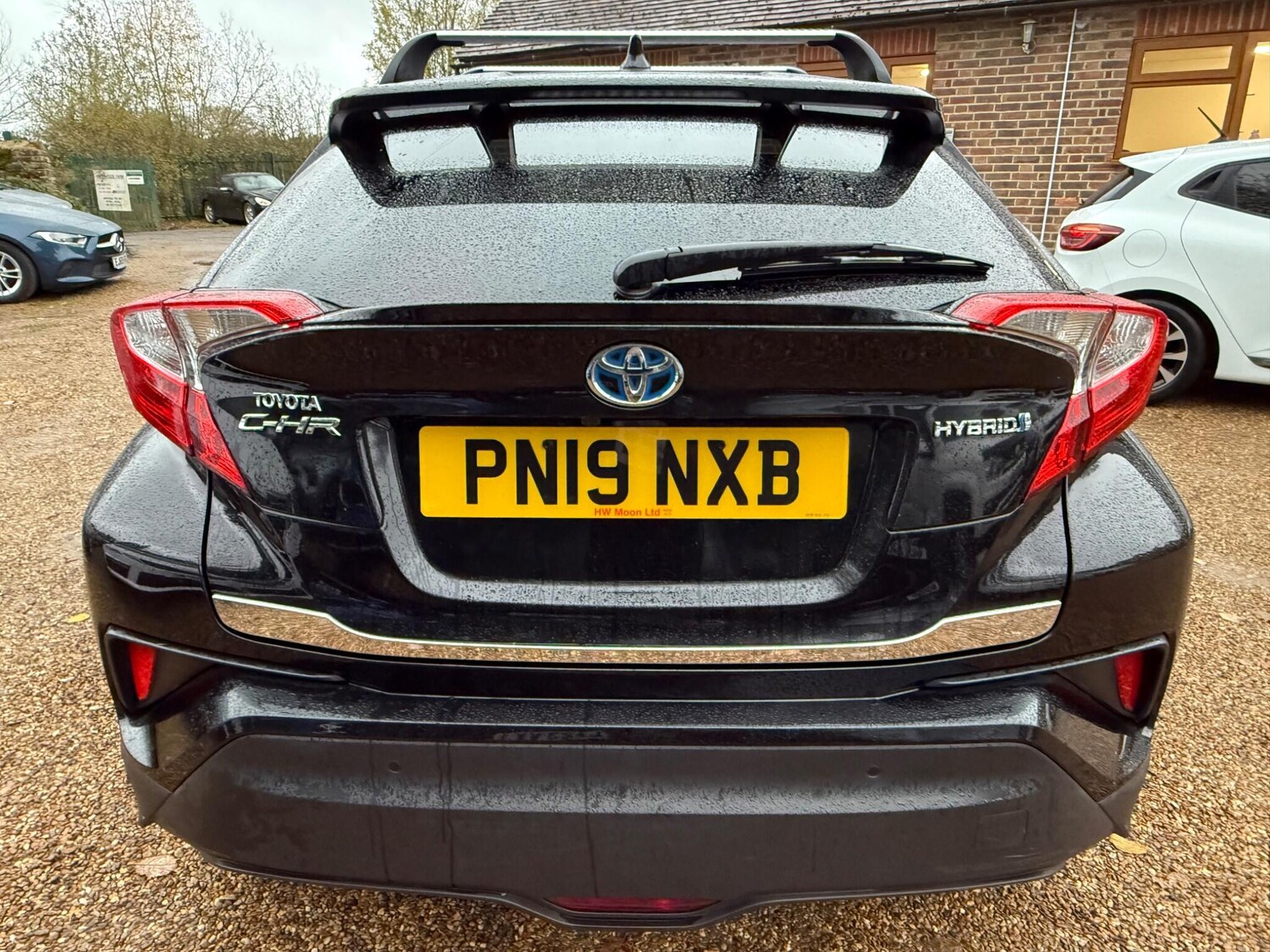 Used Toyota C-HR 2019 for sale - 76645819: Photo 4