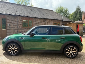 Used MINI Hatch 2021 for sale - 75756942: Photo