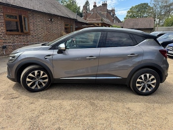 Used Renault Captur 2020 for sale - 79358878: Photo