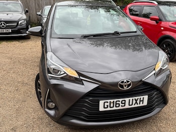 Used Toyota Yaris 2019 for sale - 76071946: Photo