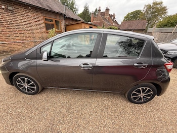Used Toyota Yaris 2019 for sale - 76071946: Photo