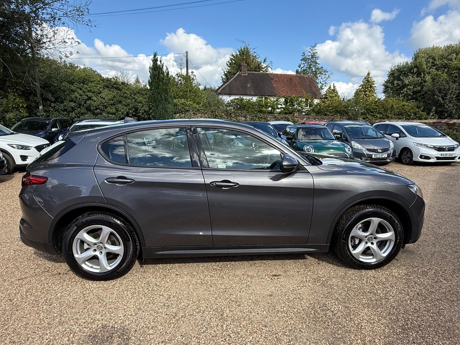 Used Alfa Romeo Stelvio 2018 for sale - 76702478: Photo 6
