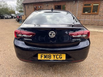 Used Vauxhall Insignia 2018 for sale - 79722619: Photo