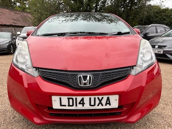 Used Honda Jazz 2014 for sale - 76072409: Photo
