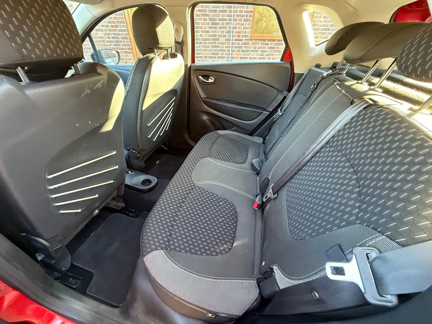 Used Renault Captur 2018 for sale - 76360077: Photo 10