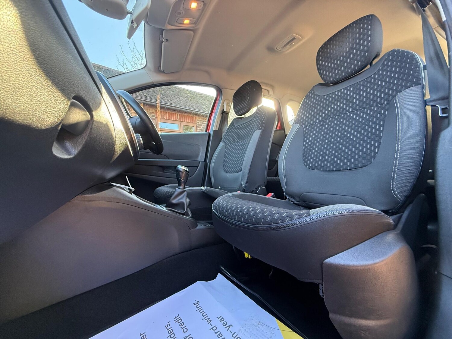 Used Renault Captur 2018 for sale - 76360077: Photo 8