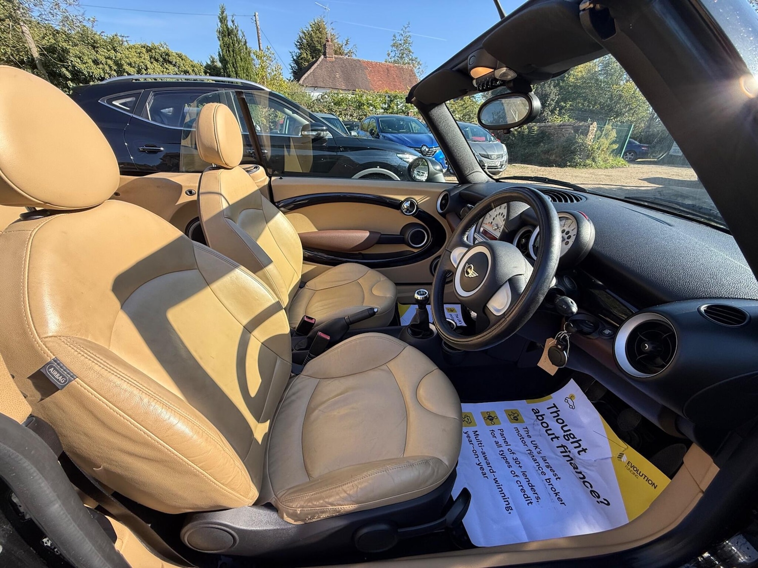 Used MINI Convertible 2009 for sale - 76099421: Photo 10