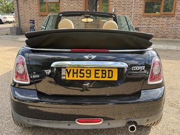 Used MINI Convertible 2009 for sale - 76099421: Photo