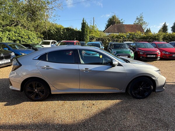 Used Honda Civic 2019 for sale - 75940679: Photo 3