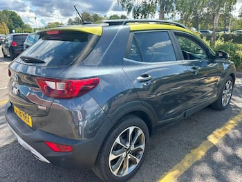 Used Kia Stonic 2018 for sale - 79791063: Photo