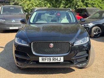 Used Jaguar F-Pace 2019 for sale - 79359246: Photo