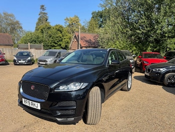 Used Jaguar F-Pace 2019 for sale - 79359246: Photo
