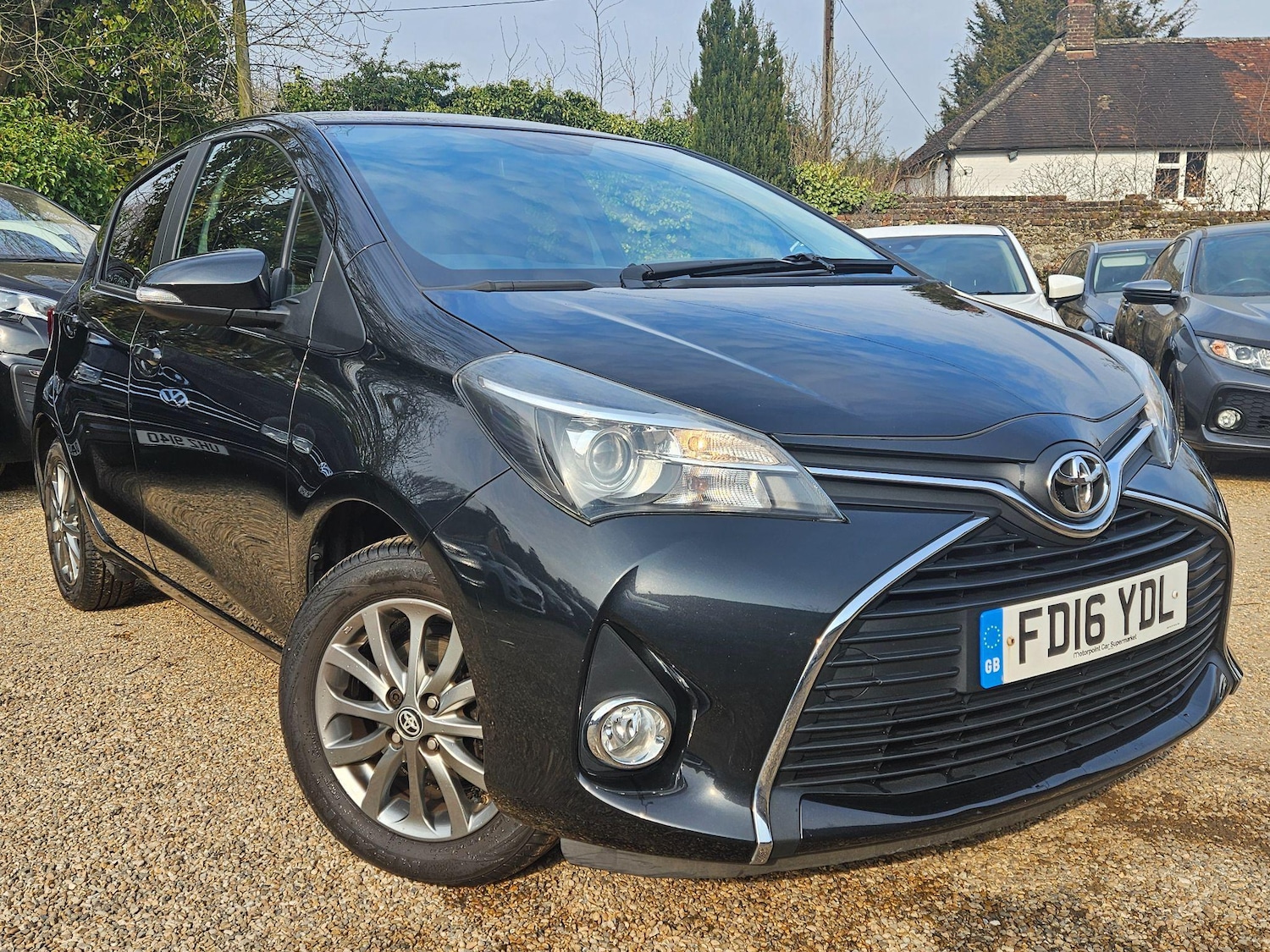 Used Toyota Yaris 2016 for sale - 73944848: Photo 1