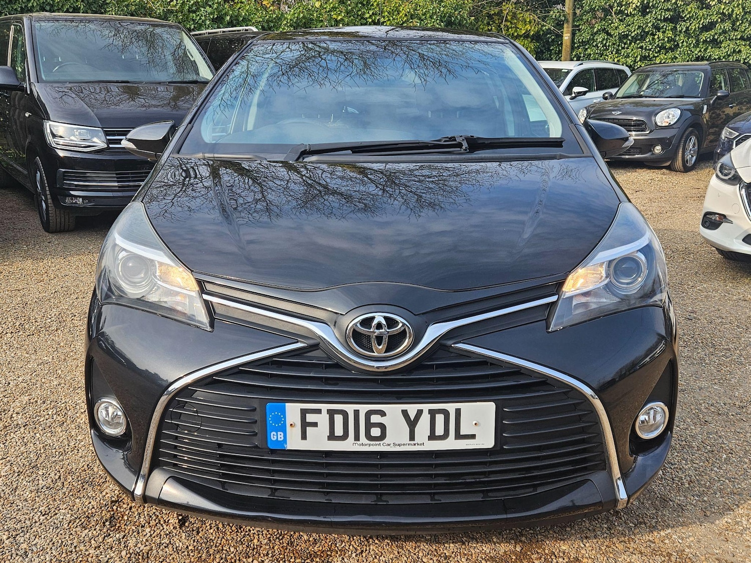 Used Toyota Yaris 2016 for sale - 73944848: Photo 2