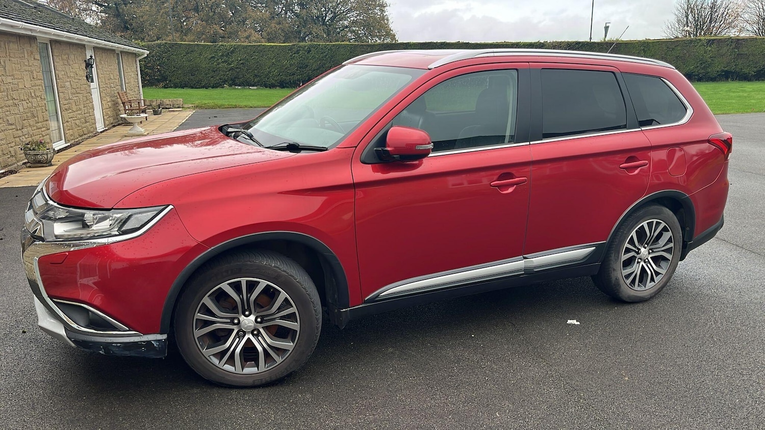 Used Mitsubishi Outlander 2016 for sale - 76538897: Photo 2