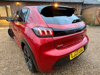 Used Peugeot 208 2023 for sale - 76689332: Photo