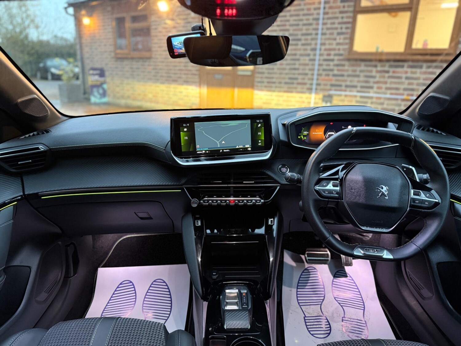 Used Peugeot 208 2023 for sale - 76689332: Photo 9