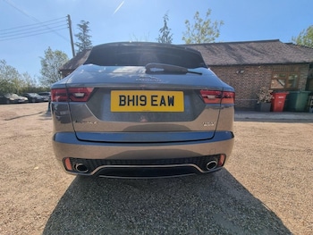 Used Jaguar E-Pace 2019 for sale - 79619625: Photo