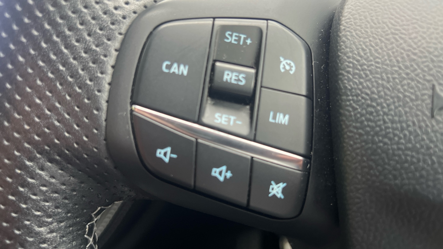Used Ford Puma 2020 for sale - 76330348: Photo 26