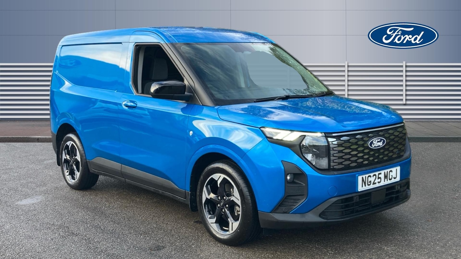 Used Ford Transit Courier 2025 for sale - 76684775: Photo 1