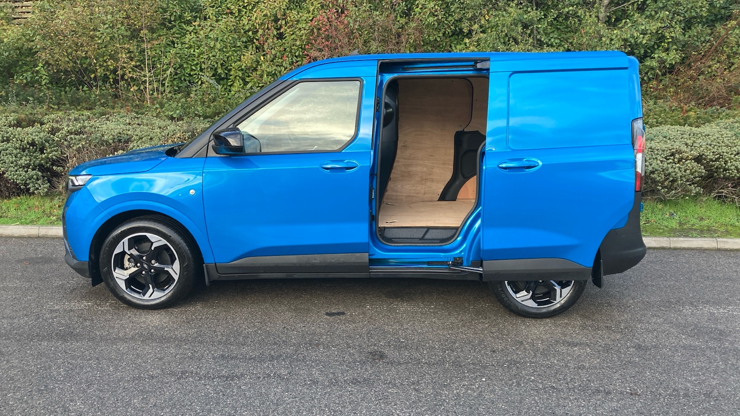 Used Ford Transit Courier 2025 for sale - 76684775: Photo 25