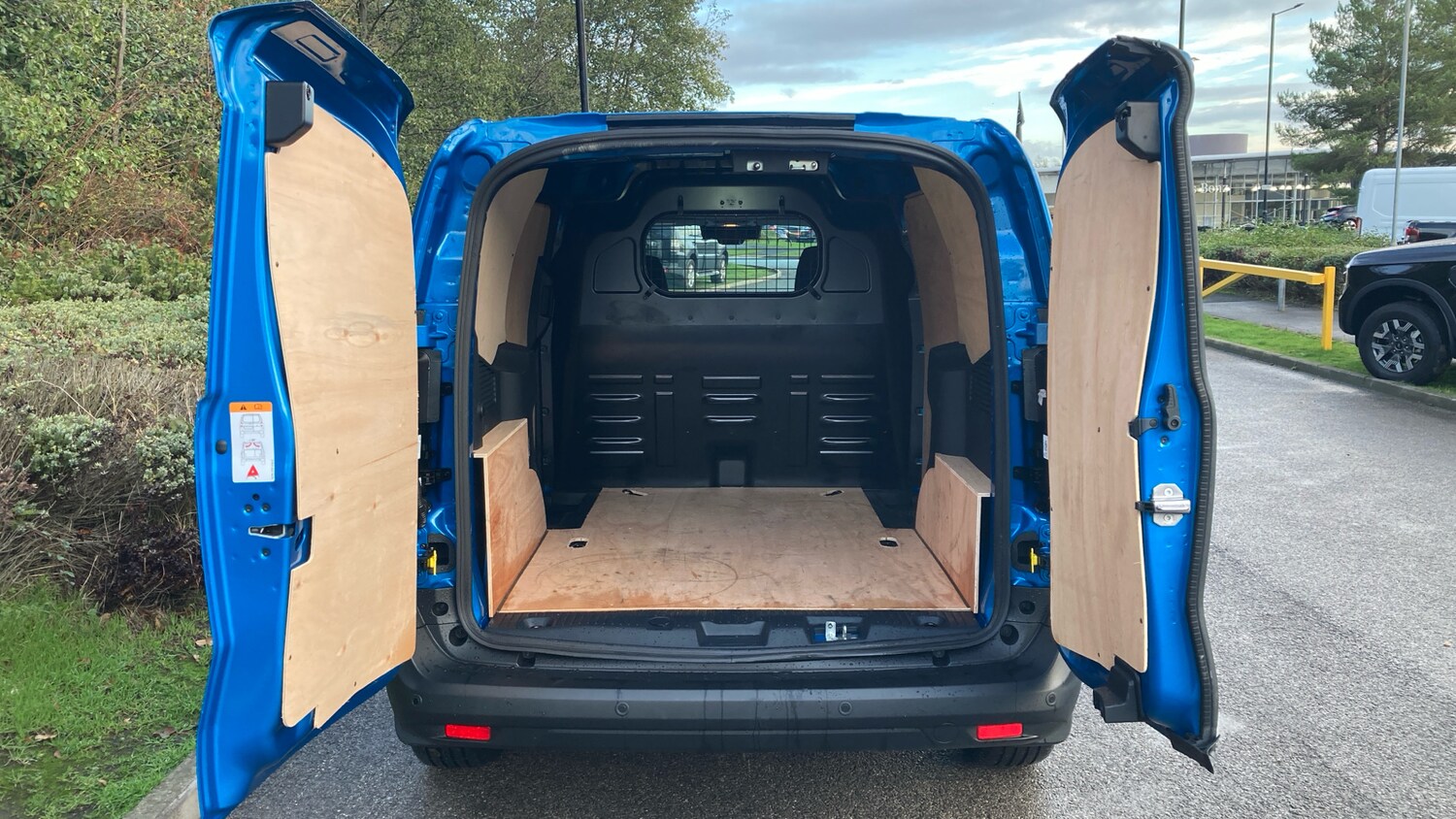 Used Ford Transit Courier 2025 for sale - 76684775: Photo 3