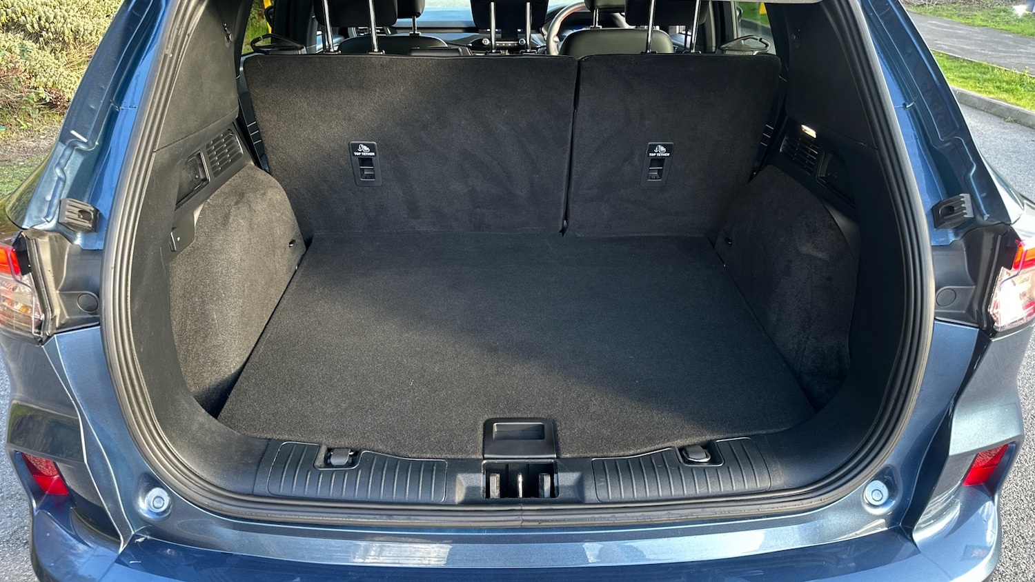 Used Ford Kuga 2023 for sale - 76412035: Photo 4