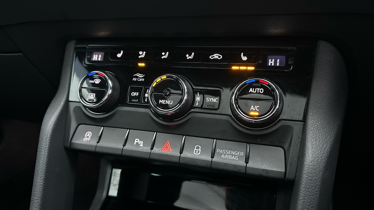 Used Skoda Karoq 2022 for sale - 77431537: Photo 42