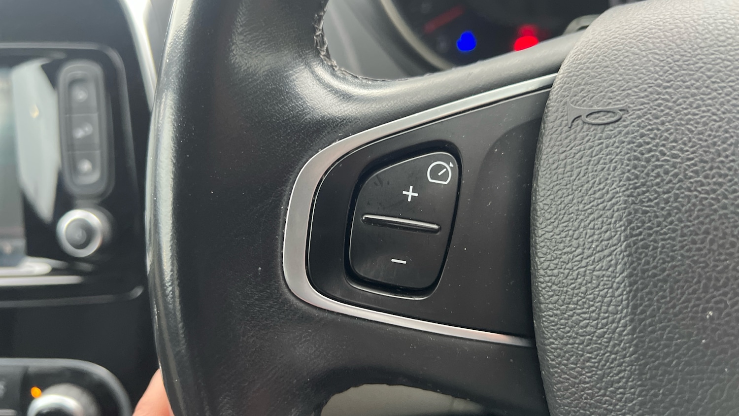 Used Renault Captur 2019 for sale - 77318245: Photo 28