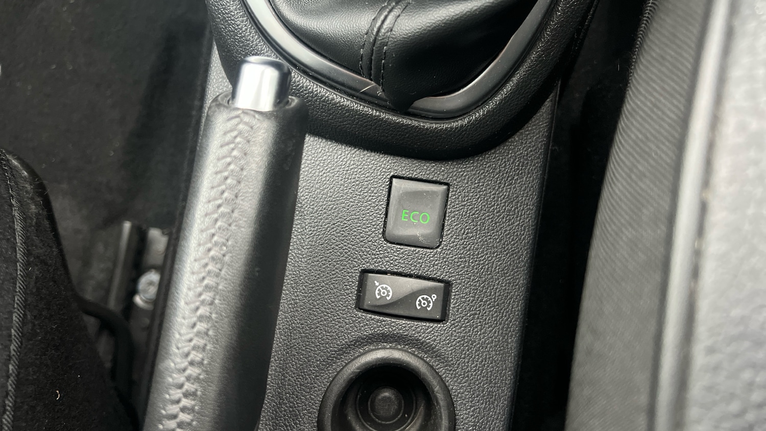 Used Renault Captur 2019 for sale - 77318245: Photo 32