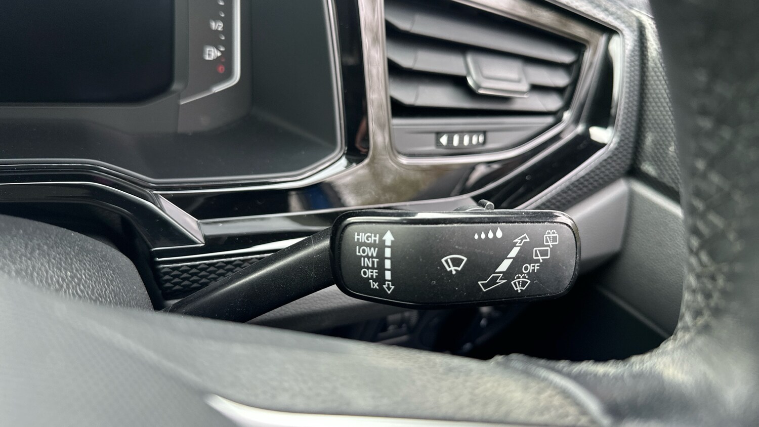 Used Volkswagen Polo 2022 for sale - 78199398: Photo 24