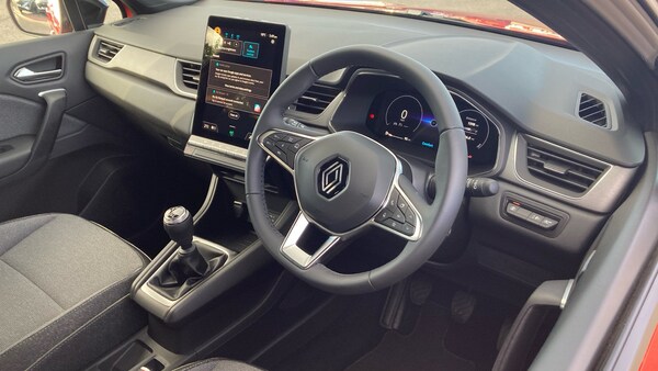 Used Renault Captur 2025 for sale - 76117339: Photo 11
